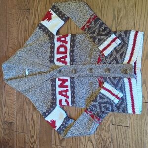 Bluenotes Canada sweater